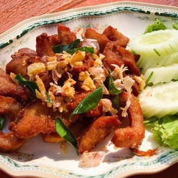 หมูแดดเดียวทอด