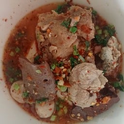 ก๋วยเตี๋ยว รวมหมู
