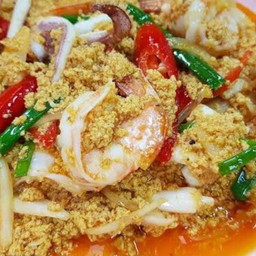 กับข้าวผงกะหรี่  กุ้ง หมึก