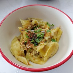 เกี๊ยวไก่น้ำ