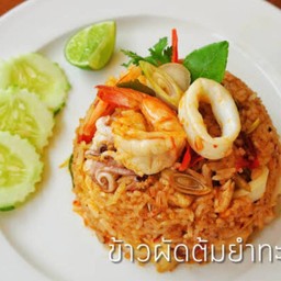 ข้าวผัดต้มยำทะเล
