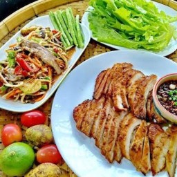 คำนวน ส้มตำ-คอหมูย่าง-ไก่ย่าง