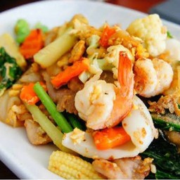 ผัดซีอิ๊วทะเล