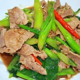 คะน้าเนื้อ เป็นกับข้าว