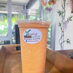 ชานมปั่นมะพร้าว