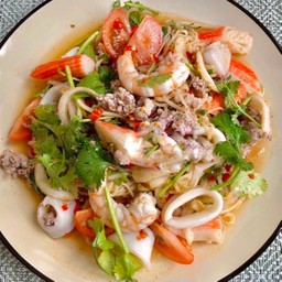 ยำมาม่าทะเล