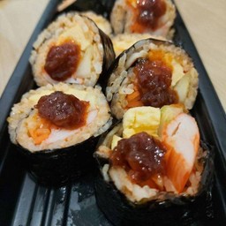 คิมบับต้มยำรสเผ็ดปูอัด