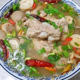 ต้มแซ่บกระดูกอ่อนหมู