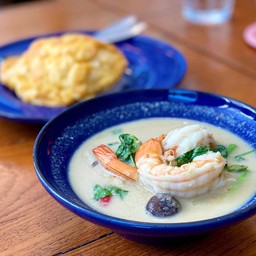 ชุดแกงเขียวหวานกุ้ง+ข้าวไข่เจียว