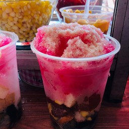 น้ำแข็งไสใส่เครื่องทุกอย่าง