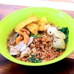 ก๋วยเตี๋ยวน้ำต้มยำ