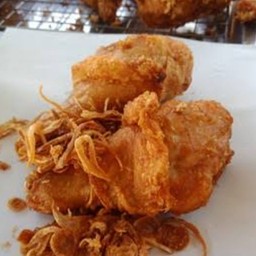 น่องไก่ 6ชิ้น ทอดหาดใหญ่ สูตรต้นตำหรับ รอ10นาที