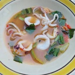ข้าวต้มยำปลาหมึก