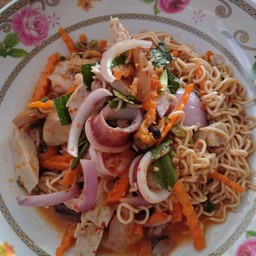 ยำมาม่า