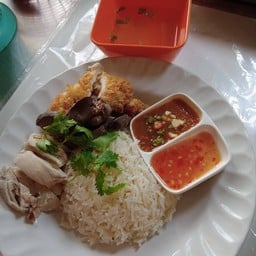 ข้าวมันไก่ฮันนาน