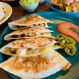 Quesadilla Spicy Ground Pork (4 pcs.)