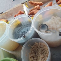 นำ้เต้าหุ้ใส่เครื่องรวมมิตร(เจ)