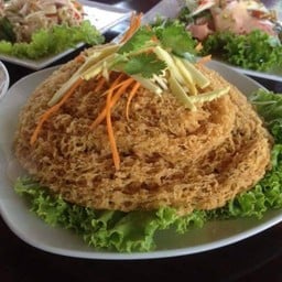 ยำปลาดุกฟู