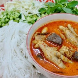 ขนมจีนน้ำยา เชี่ยวหนมจีน