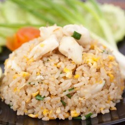 ข้าวผัดแหนม