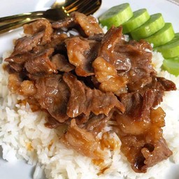 ข้าวราดหมูชิ้นผัดหวาน