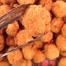 ไก่ป๊อปสไปร์ซี่ซัลวาเล่ย์