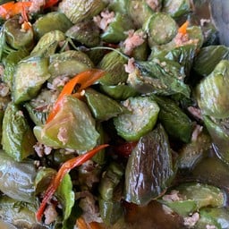 ร้านข้าวแกงใต้ทางด่วนราชวิถีซอย6