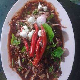 ก้อยเนื้อขม