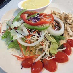 สลัดไก่อบ