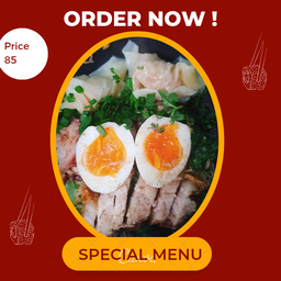 บะหมี่เกี๊ยวกุ้ง หมูแดง หมูกรอบ ไข่