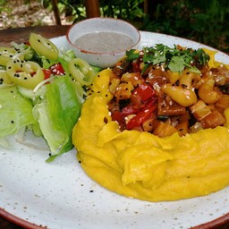 เจ&มังสวิรัส Nini's Homemade Vegan &Vegetarian