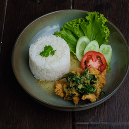 ข้าวเขียวหวานไก่กรอบ