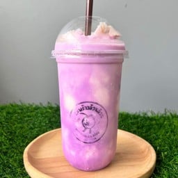 มะพร้าวปั่นนมสด เผือก