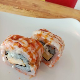 โรลห่อไข่หวาน