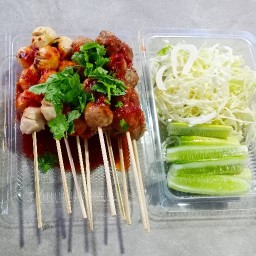 Madam ลูกชิ้นปิ้ง &แฮมเบอร์เกอร์