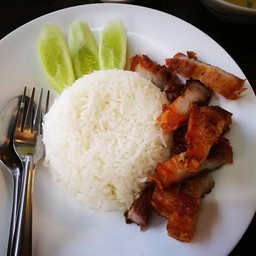 ข้าวหมูทอดพริกแกง