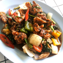 ปูนิ่มผัดพริกไทยดำ (ตรัง)