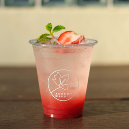 Strawberry lemonade soda