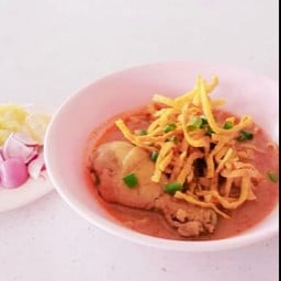 ข้าวซอยลูกชิ้นหมู