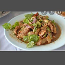 น้ำตกเนื้อ