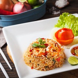 ข้าวสวยผัดต้มยำ