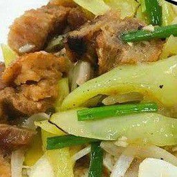 ผัดพริกหยวกหมูกรอบ (เป็นกับข้าว)