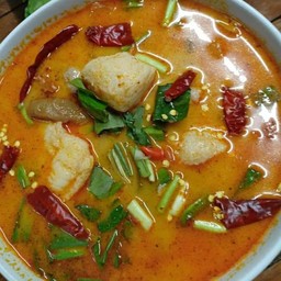 ต้มยำปลาดอลลี่น้ำข้น