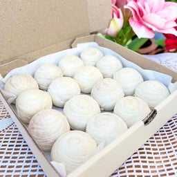 เปี๊ยะมันส้มลูกเล็ก ( กล่อง 16 ลูก )