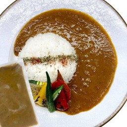 Frozen Rich beef curry(冷凍ビーフ極みカレー)
