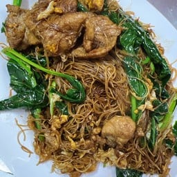 ผัดซีอิ๊วเส้นหมี่พิเศษ