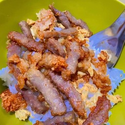 ข้าวเนื้อทอดกระเทียม