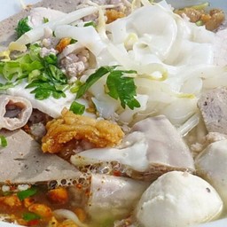 ก๋วยเตี๋ยวหมู