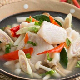 ต้มยำปลาดอลลี่น้ำใส