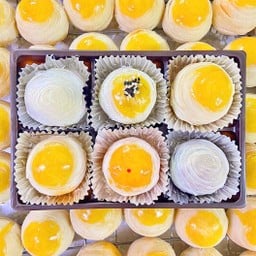 เปี๊ยะรวมไส้ลูกเล็ก ( กล่อง 6 ลูก )